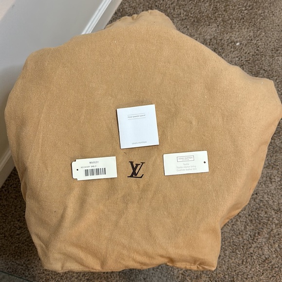 Louis Vuitton Large Messager Sable - Picture 13 of 15